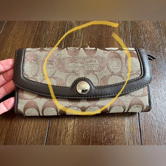 Coach signature logo wallet - Picture 4 of 13